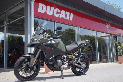 Ducati Multistrada V2S Storm Green
