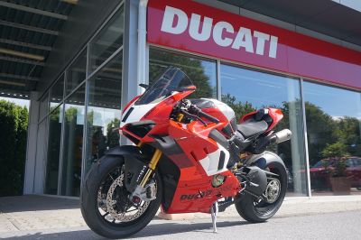 Ducati Panigale V4 R