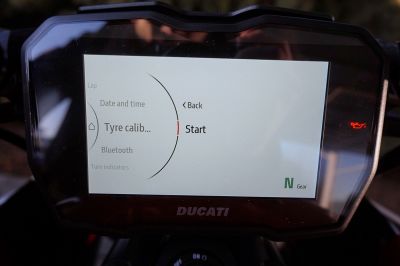 Ducati Diavel V4 red  Akrapovic