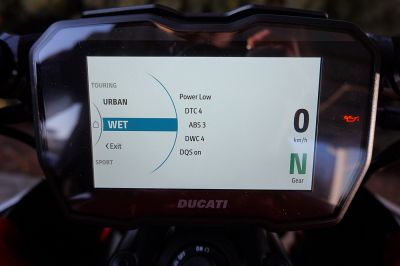Ducati Diavel V4 red  Akrapovic