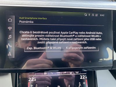 Audi e-tron S line quattro 55 electric 300kW