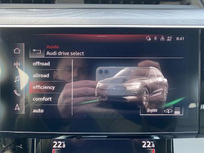 Audi e-tron S line quattro 55 electric 300kW
