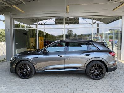 Audi e-tron S line quattro 55 electric 300kW