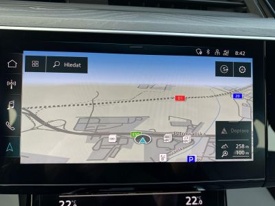 Audi e-tron S line quattro 55 electric 300kW