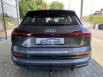 Audi e-tron S line quattro 55 electric 300kW