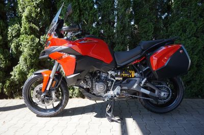Ducati Multistrada V2S Travel