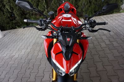 Ducati Streetfighter V2S