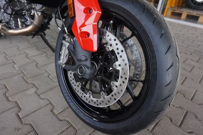 Ducati Hypermotard V2 RED
