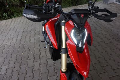 Ducati Hypermotard V2 RED