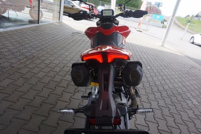 Ducati Hypermotard V2 RED