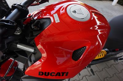 Ducati Monster 896