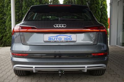 Audi e-tron S line quattro 50 electric 230kW