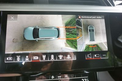 Audi e-tron S line quattro 50 electric 230kW