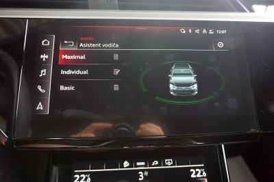 Audi e-tron S line quattro 50 electric 230kW