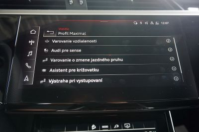 Audi e-tron S line quattro 50 electric 230kW