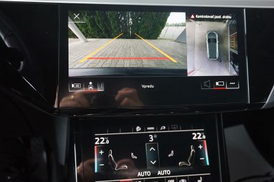 Audi e-tron S line quattro 50 electric 230kW