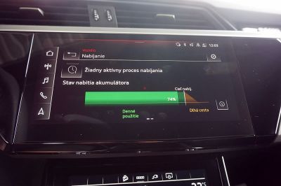 Audi e-tron S line quattro 50 electric 230kW