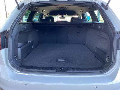 Volkswagen Passat R-Line GTE Variant 1.4 e/TSI eHybrid 160kW 6- DSG