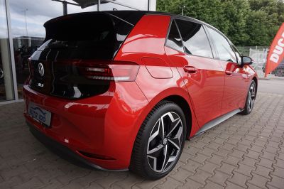 Volkswagen ID.3 Pro electric 107kW 1-speed automatic