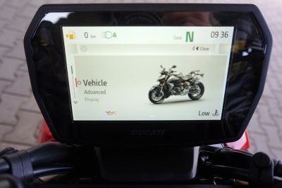 Ducati Streetfighter V2S Yellov + Termignoni